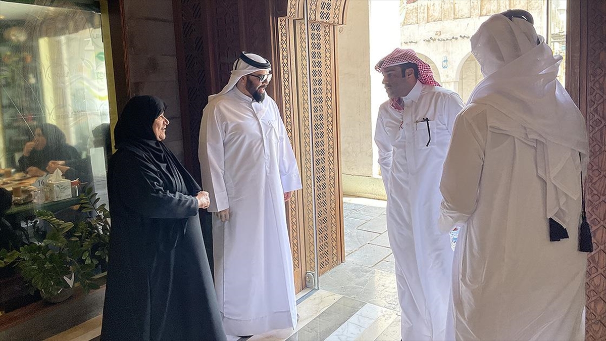 Katarlı İş Kadını Geleneksel Yemeklerle Markalaştırdığı Restoranında Ünlüleri Ağırlıyor