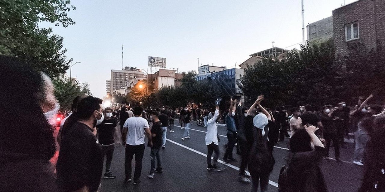 İran Devlet Televizyonu Gösterilerde Ölenlerin Sayısının 35'e Ulaştığını Açıkladı