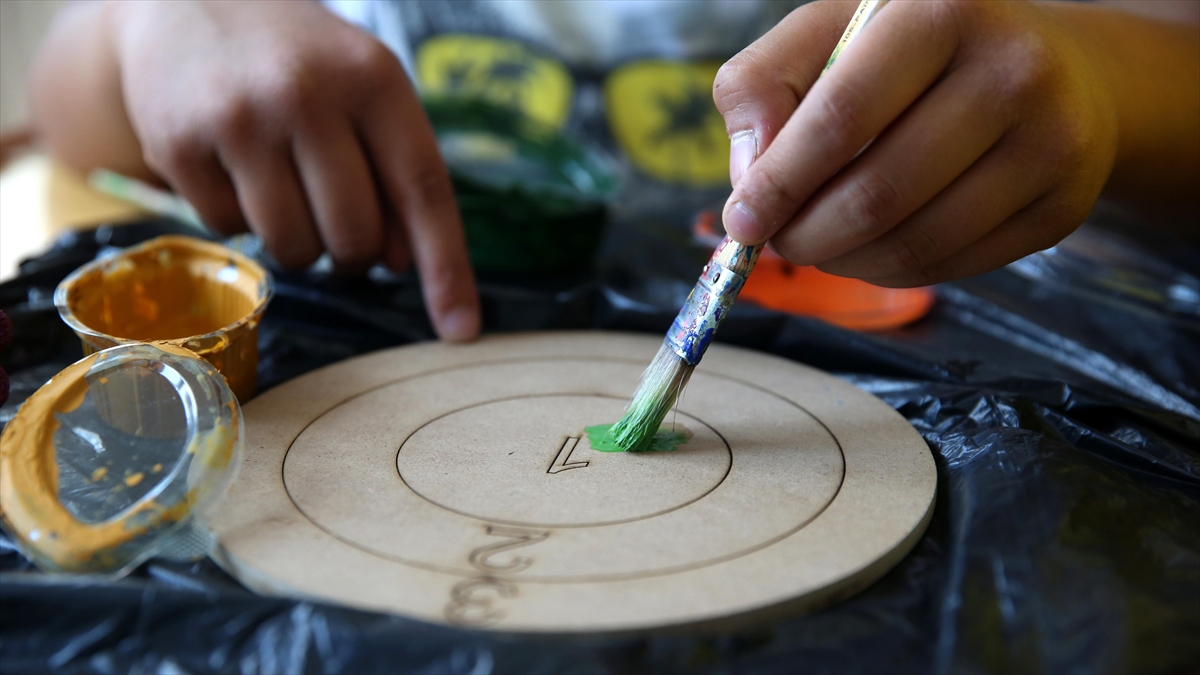 Meb, "özel Öğrenciler" İçin Özel Program Hazırladı