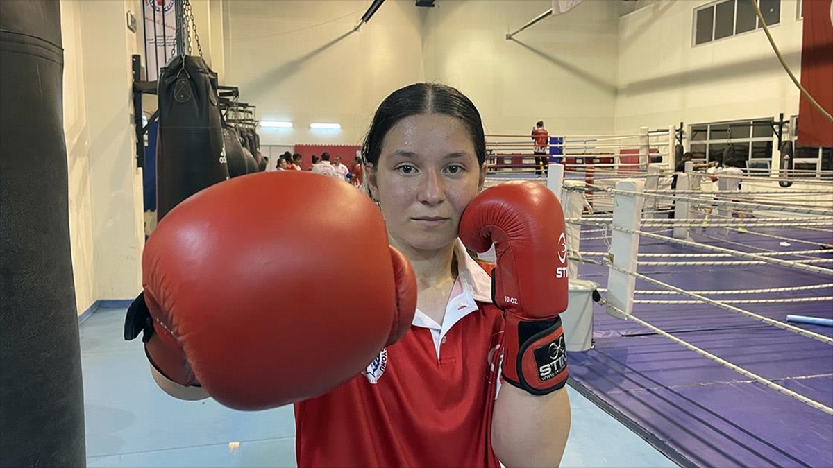 Avrupa Üçüncüsü Yıldız Boksörler Bu Kez Altın Madalya Peşinde