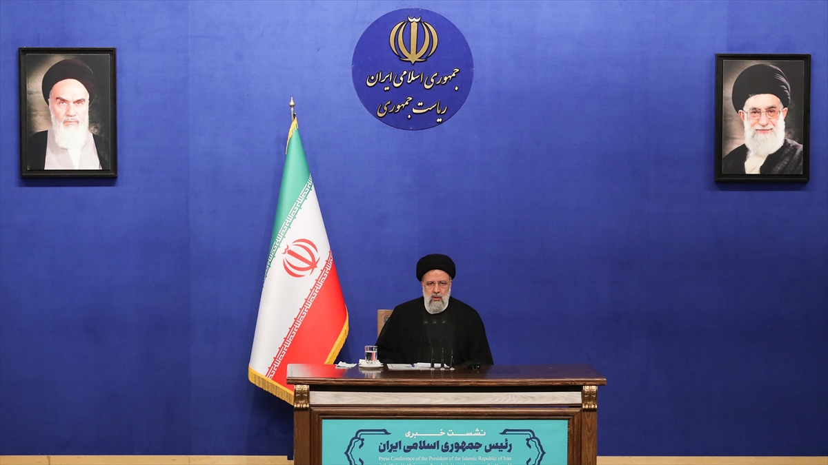 İran Cumhurbaşkanı'ndan "kamu Güvenliğini Tehdit Eden Kişilere Karşı Kararlı Mücadele" Talimatı