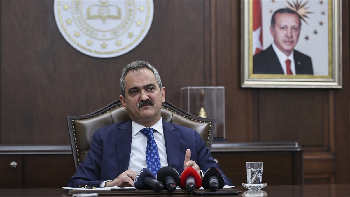 MEB, Aile Okulu Projesi Kapsamında 137 Bin Aileye Eğitim Verdi