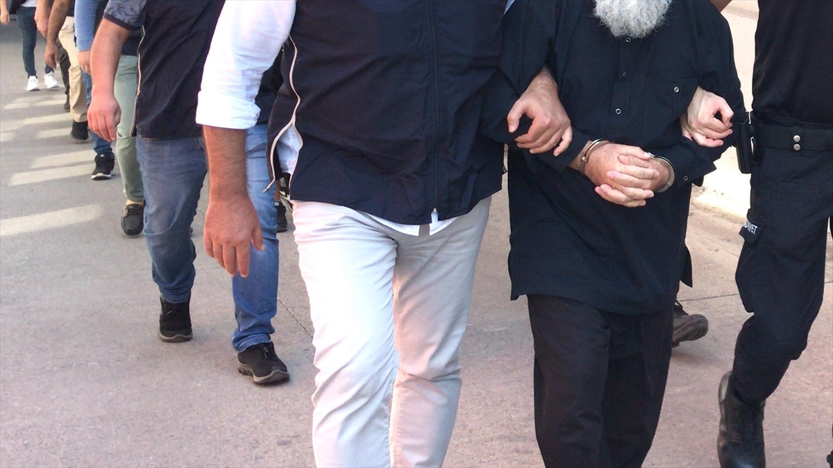 İstanbul'da 16 Deaş Şüphelisi Yakalandı