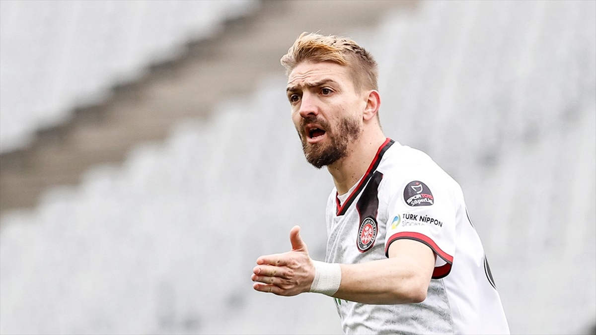 Caner Erkin'den Hamit Altıntop'a Tepki