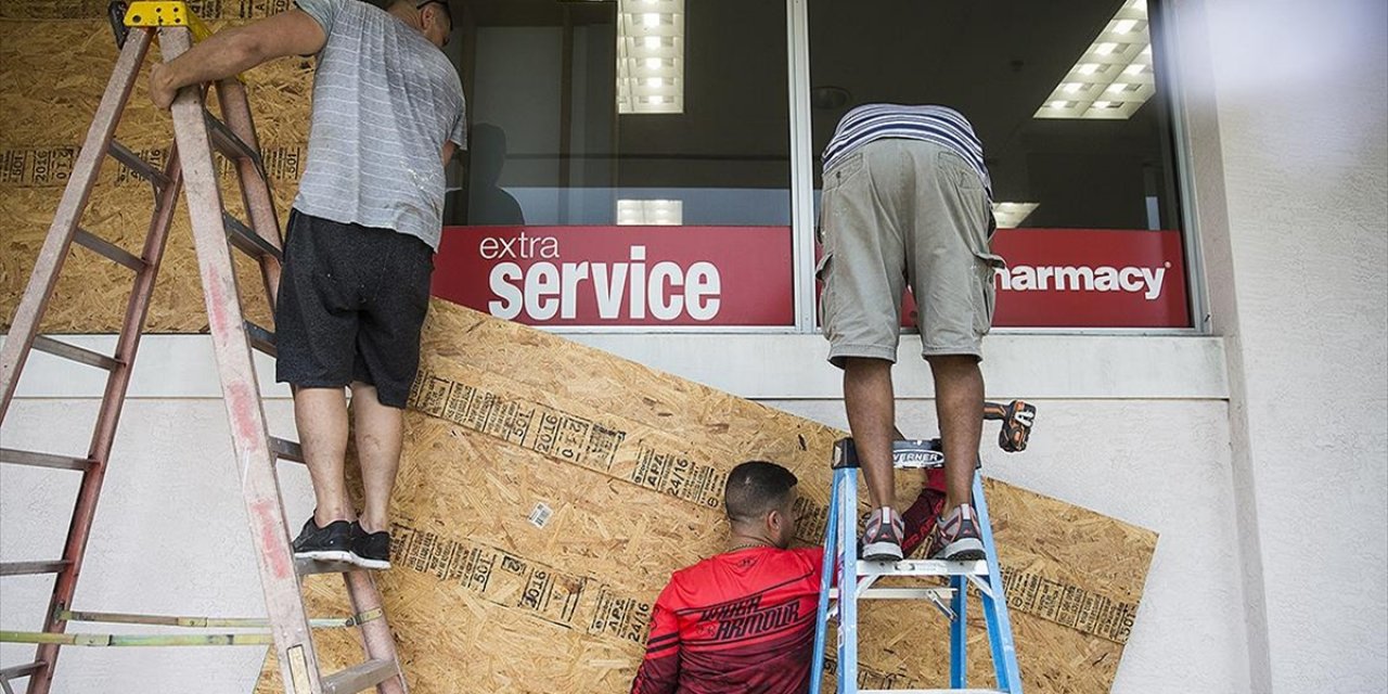 ABD Kasırgaya Hazırlanıyor!