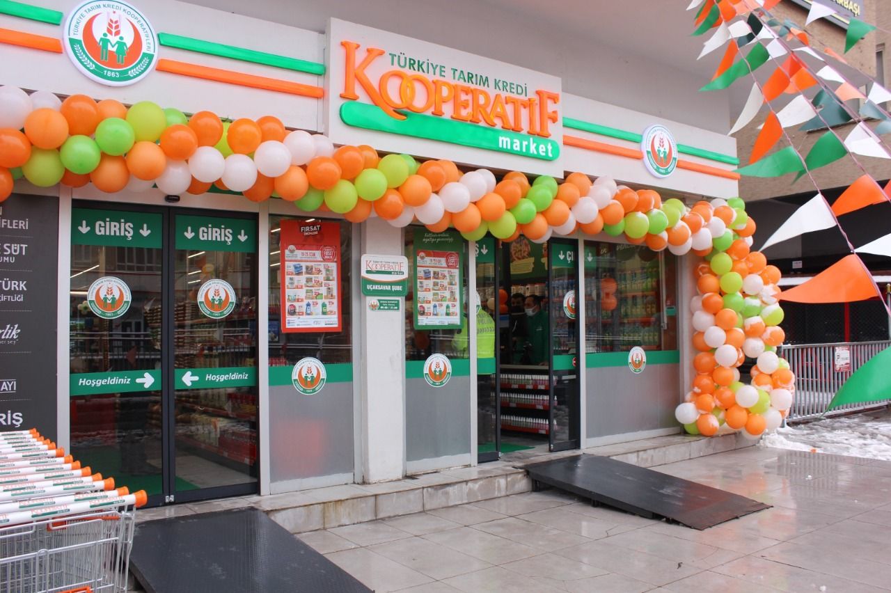 Tarım Kredi Marketler 13 liraya aldığı şekeri 35 liraya sattı!