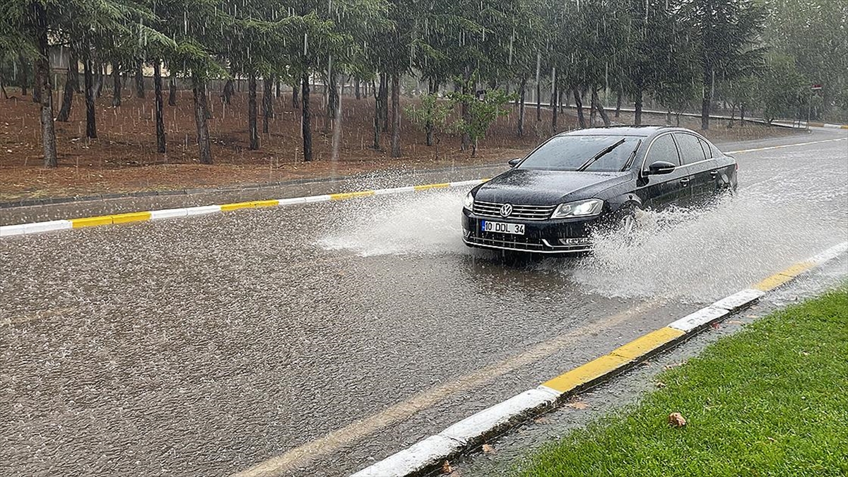 Meteorolojiden, Balıkesir'de Kuvvetli Yağış Uyarısı