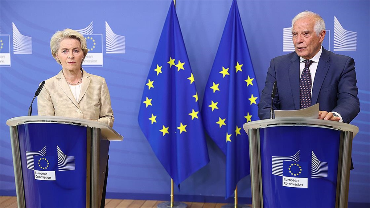 AB, Rusya'ya Karşı Yeni Yaptırım Paketi Hazırladı