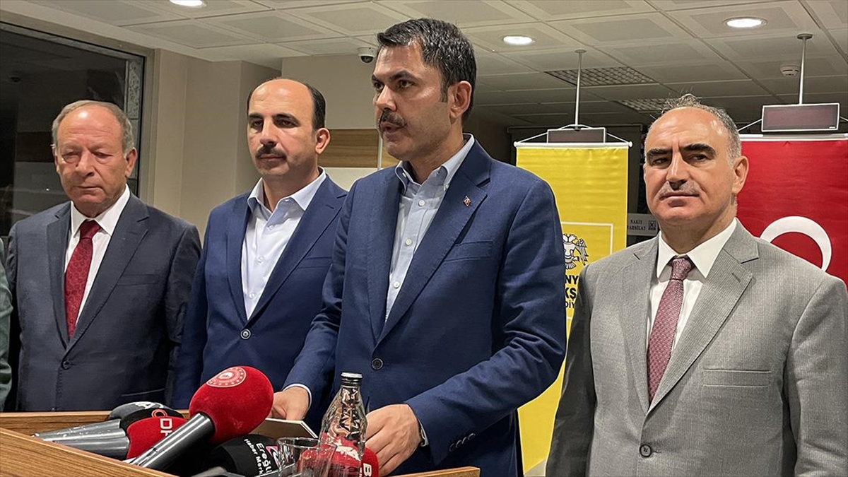 Çevre, Şehircilik Ve İklim Değişikliği Bakanı Kurum: 25 Ekim'de Aynı Anda 5 Bin Konutun Temeli Atılıyor