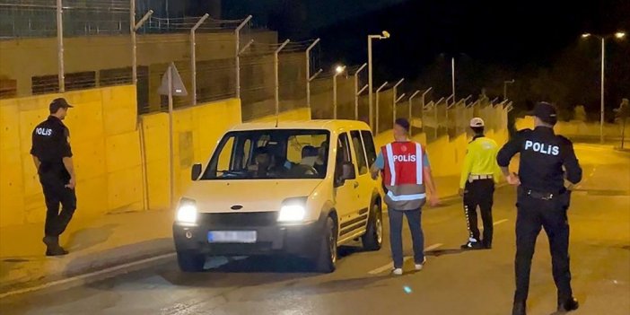 Ülke Genelinde "huzurlu Sokaklar Ve Terör Suçları Uygulaması" Yapıldı