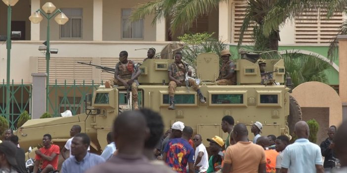 Ecowas Heyeti, Darbe Sonrası Arabuluculuk İçin Burkina Faso'ya Gitti