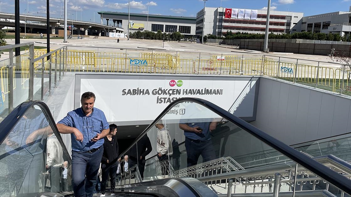 Pendik-Sabiha Gökçen Havalimanı Metro Hattı Vatandaşlardan Tam Not Aldı