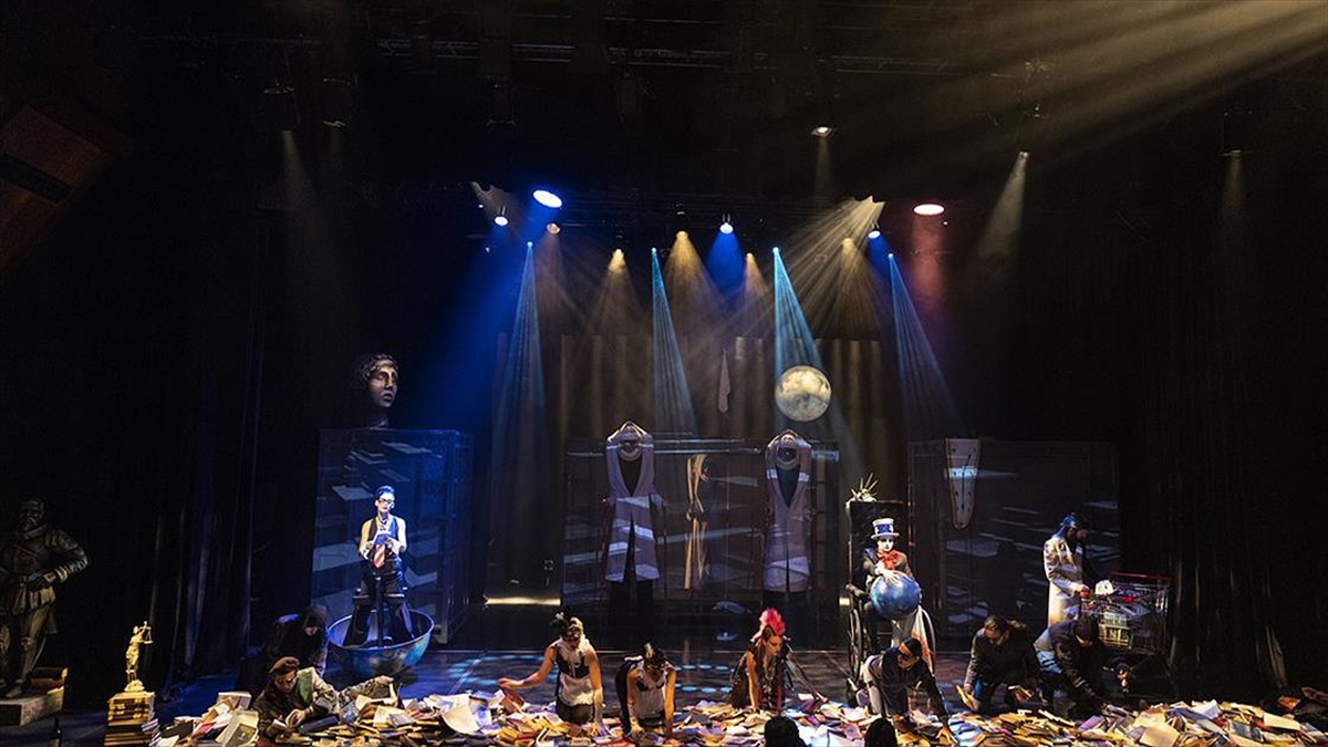 İstanbul Devlet Tiyatroları Yeni Sezona Geniş Repertuvarla Başladı