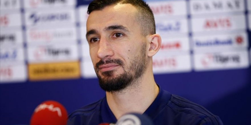 Fenerbahçe Tecrübeli Futbolcu İle Yollarını Ayırdı