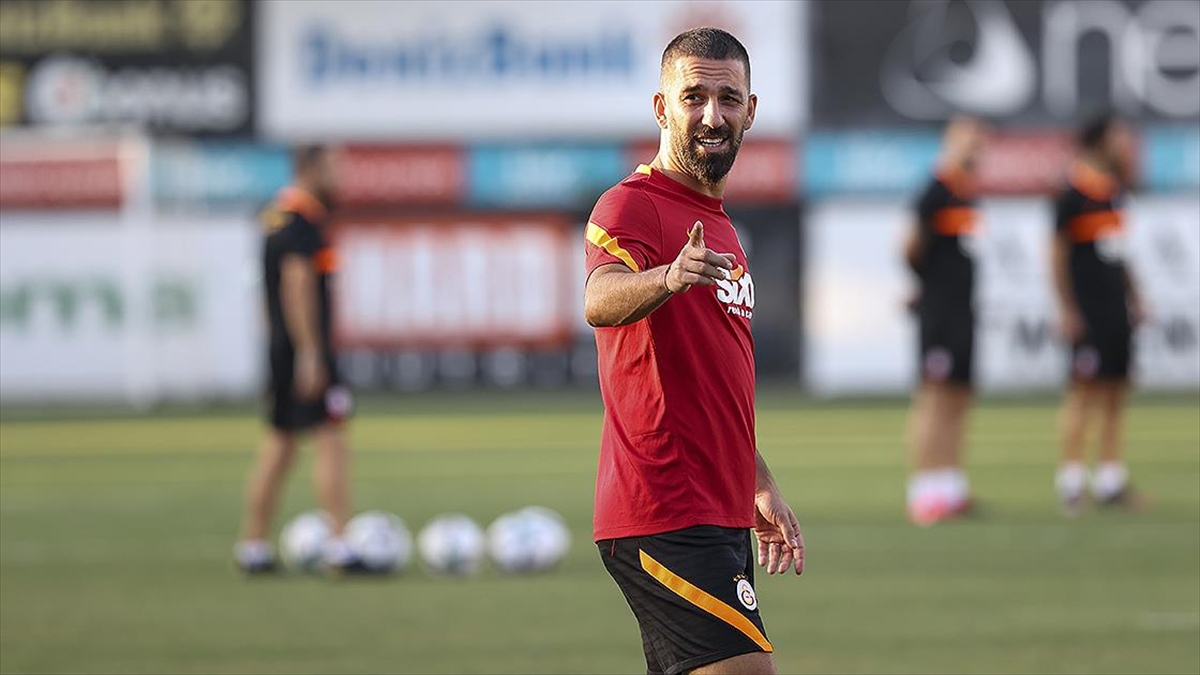 Futbolu Bırakan Arda Turan, Yeni Hedeflerini Anlattı