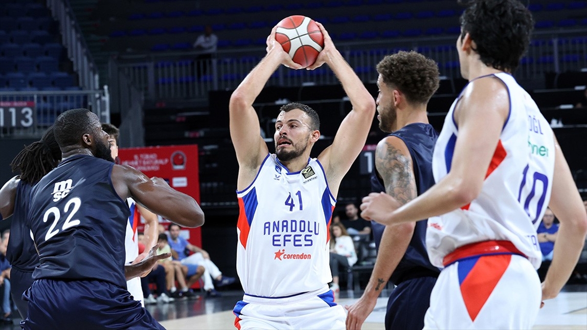 Anadolu Efes, Avrupa Kupalarında 768. Maçına Çıkacak