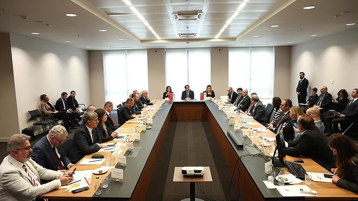 Bölgesel Kariyer Fuarlarında 2023 Hedefi 400 Bin Öğrenciye Ulaşmak