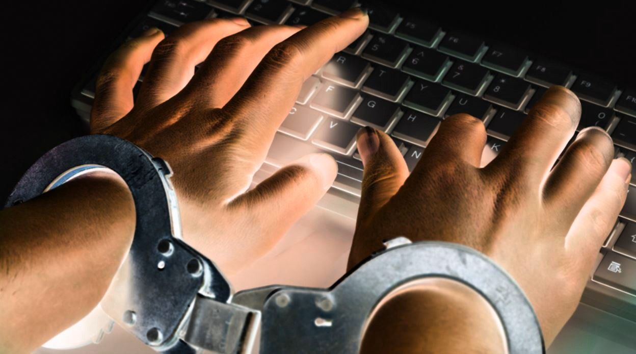 CHP milletvekili "Sansür" yasasına çok sert tepki gösterdi!