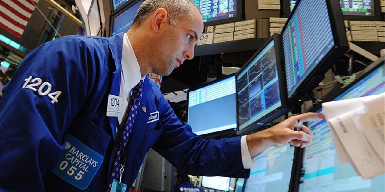 New York Borsası Düşüşle Kapandı