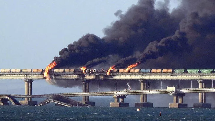 Köprü saldırısına Rusya'dan ilk açıklama: Güçlü bir yanıt verilecek!