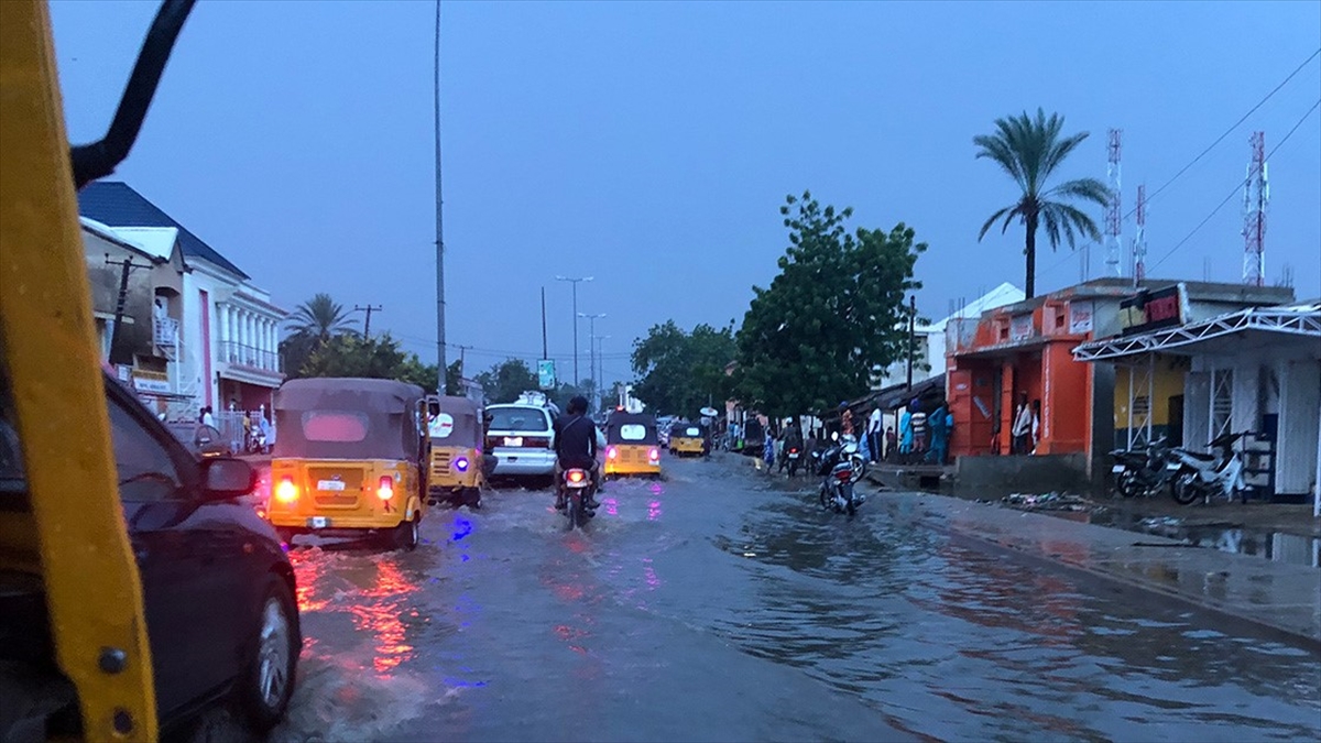 Nijerya'da Seller 24 Can Aldı