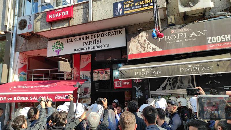 İstanbul'da HDP eylemine polis müdahalesi