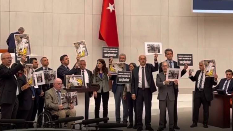 HDP'li vekiller, Habip Eksik'in polis şiddetine maruz kalmasını protesto etti