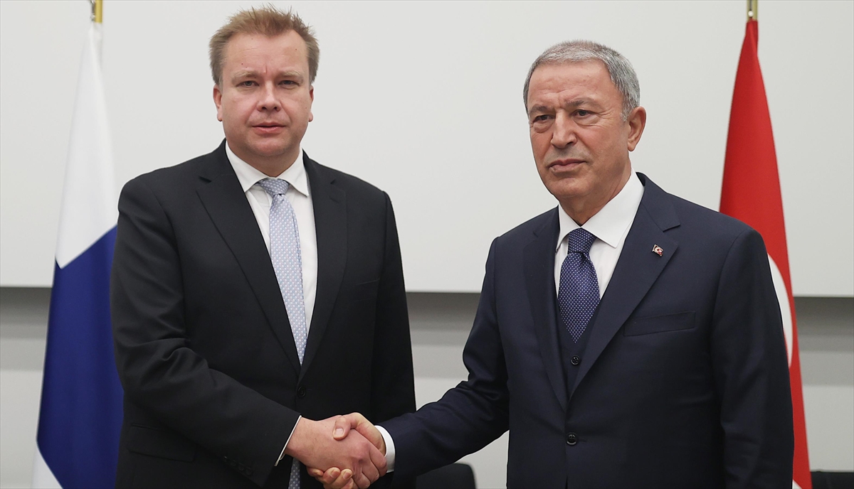 Bakan Akar, Finlandiya Savunma Bakanı Kaikkonen İle Görüştü