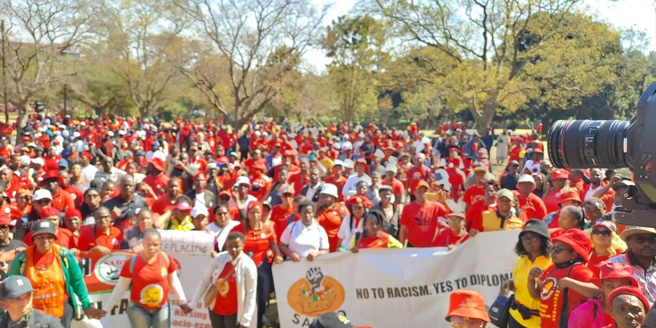 Güney Afrika'da Kamu Görevlileri Greve Gitmeye Hazırlanıyor