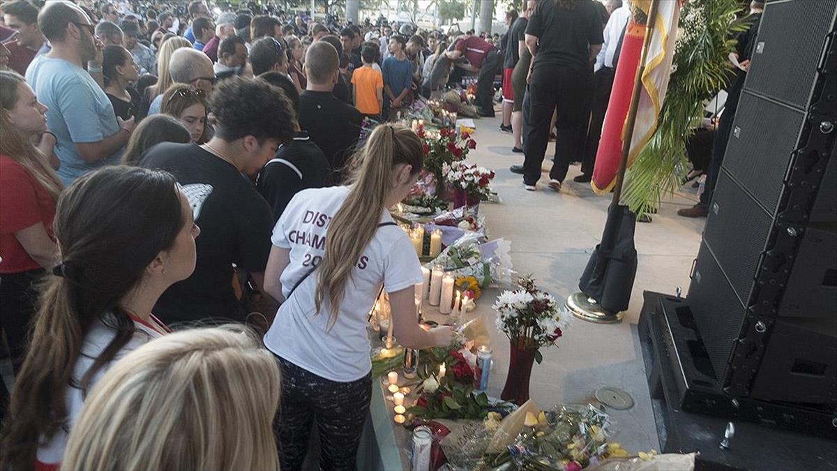 ABD'de 17 Kişinin Ölümüne Neden Olan Okul Saldırganı Hakkında Gelişme