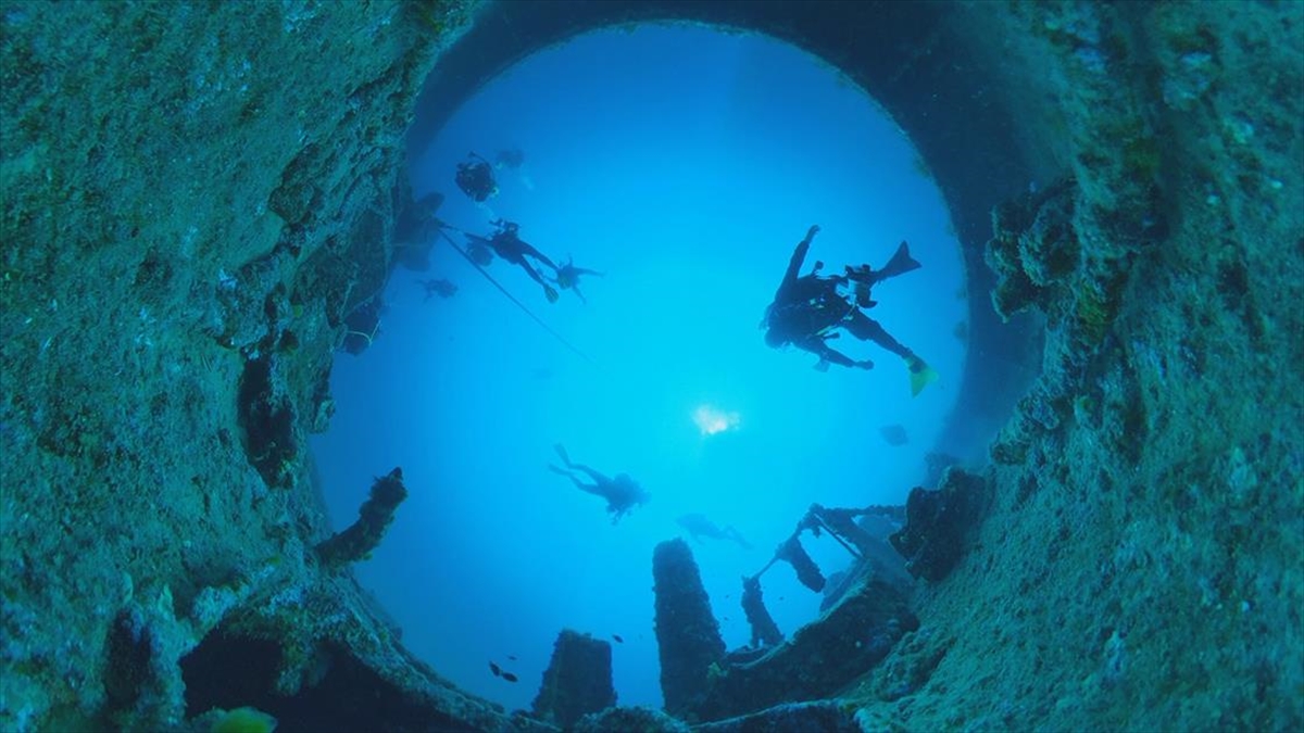 İngiliz Dalış Ekibi, Gelibolu Tarihi Sualtı Parkı'ndaki Batıkları Görüntüledi