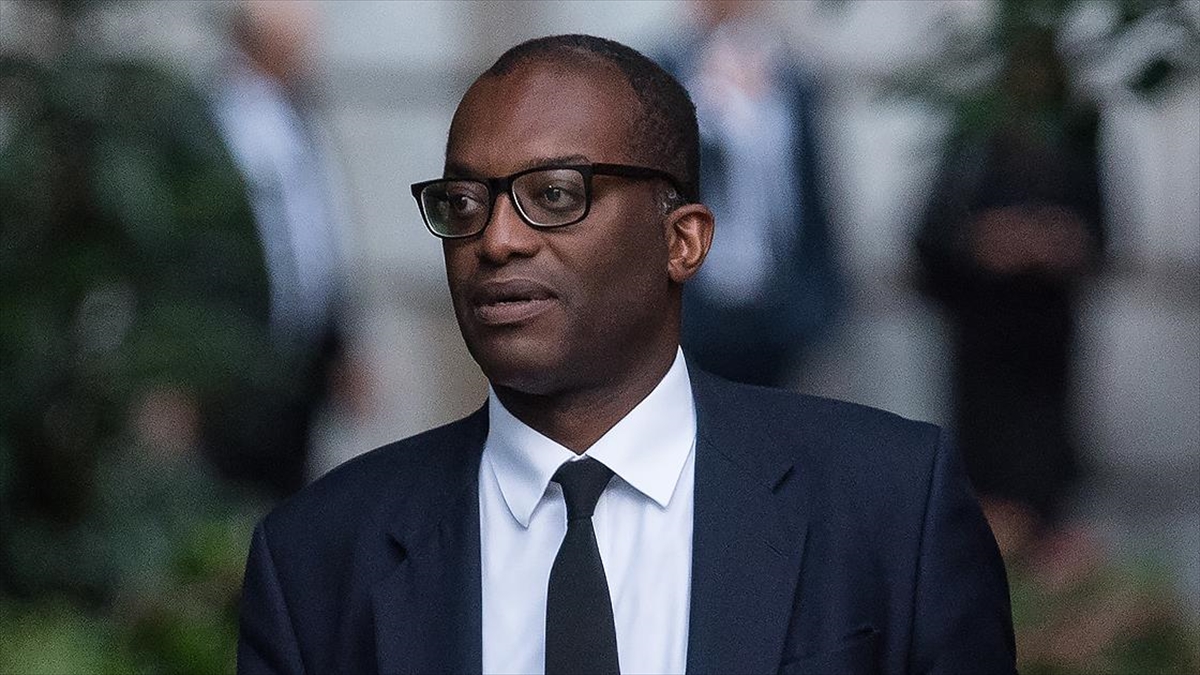 İngiltere Maliye Bakanı Görevinden Alındı