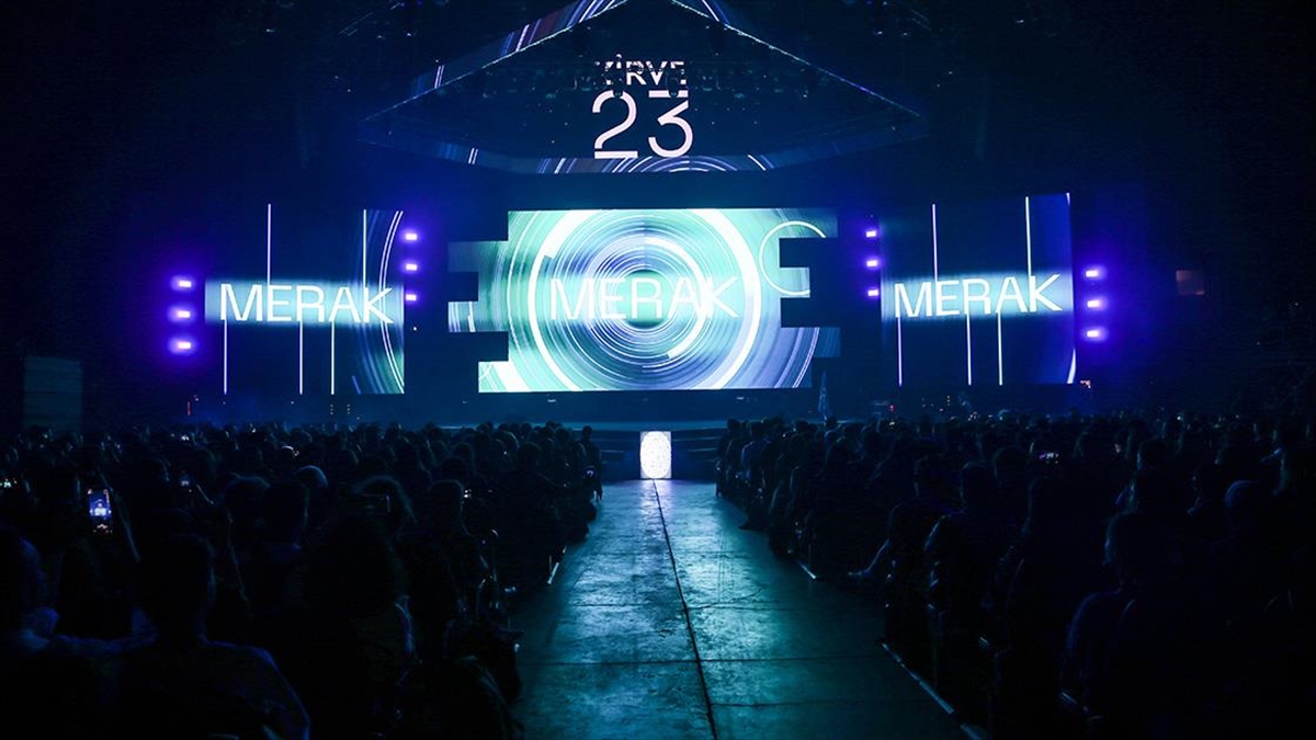 Zirve 23, Üniversite Öğrencileri İle Üst Düzey İsimleri Bir Araya Getirdi