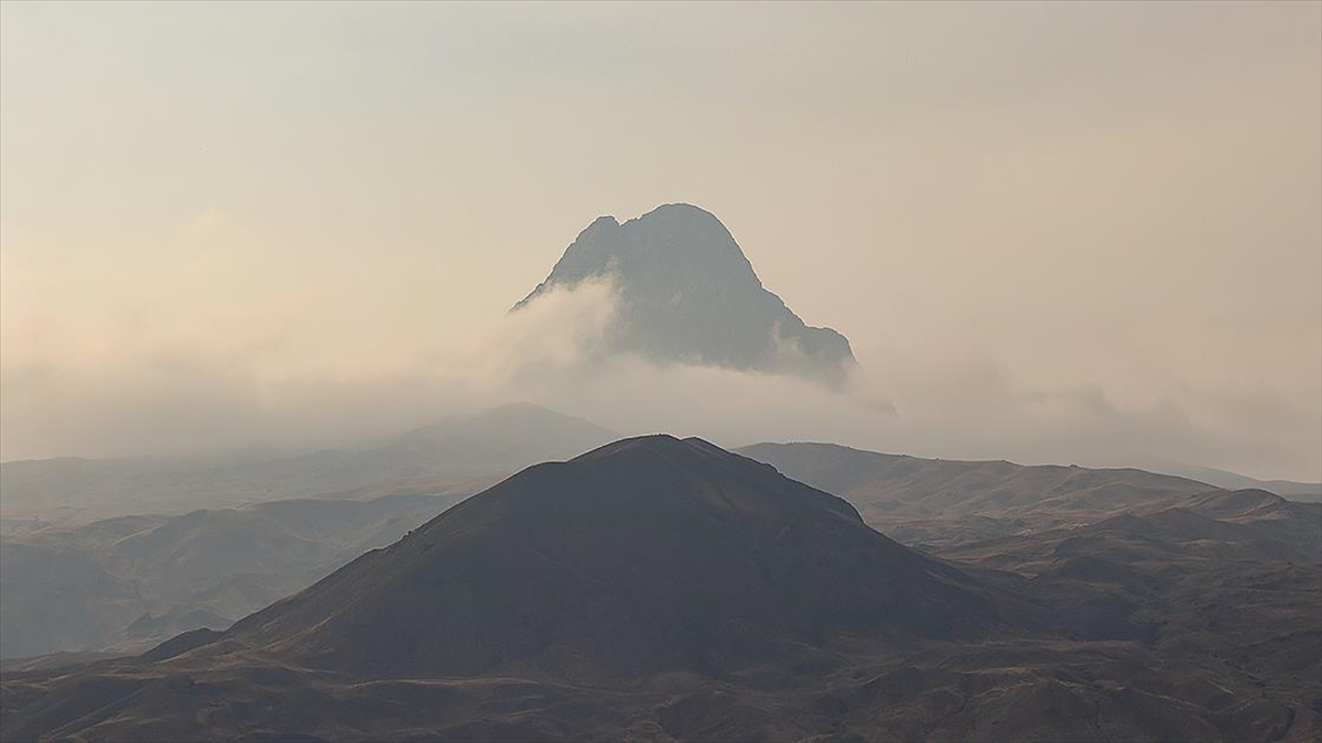 Iğdır'ın Yüksek Kesimleri Sis Altında