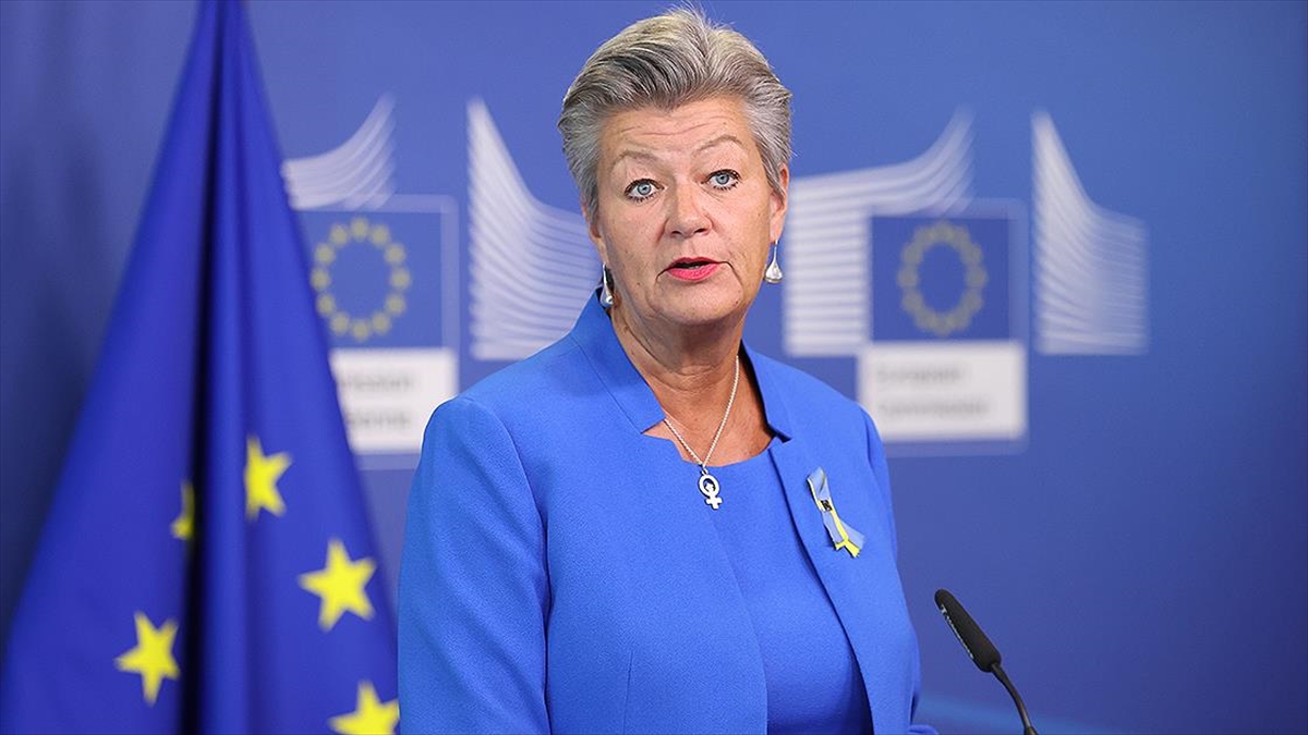 AB Komisyonu Üyesi, Frontex İle İlgili Raporu Okuyunca "Şoke Olmuş"