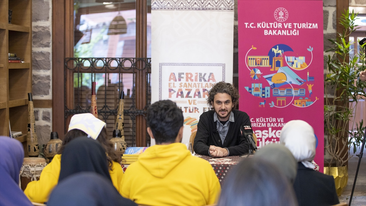 Başkentteki Afrika Kültür Evi'nde "belgeselcinin Afrika Notları" Söyleşisi Düzenlendi