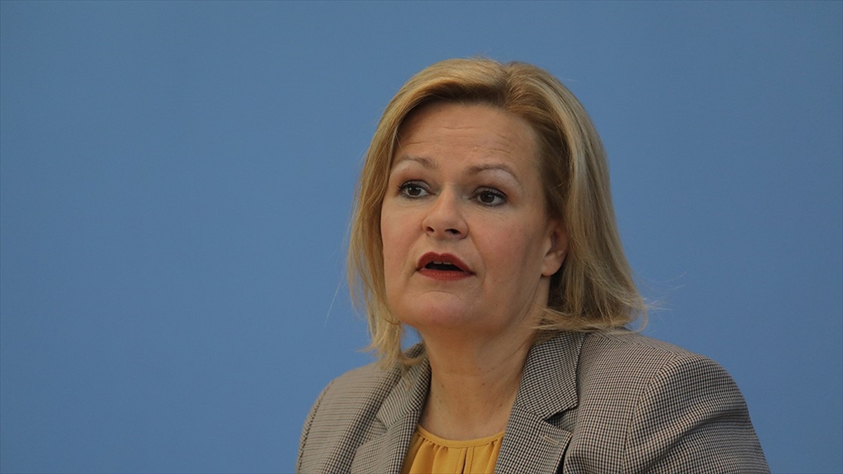 Almanya İçişleri Bakanı Faeser, Siber Güvenlik Şefini Görevden Aldı