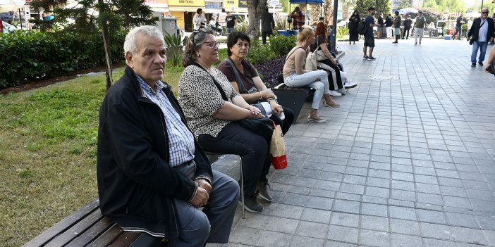 KUŞADASI BEŞİK GİBİ SALLANIYOR