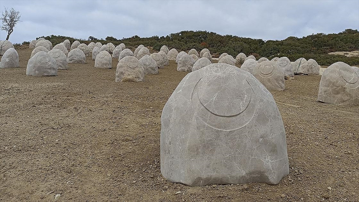 Çanakkale'de 322 Şehit Mezarının Bulunduğu Projektör Tepe Şehitliği İhya Ediliyor