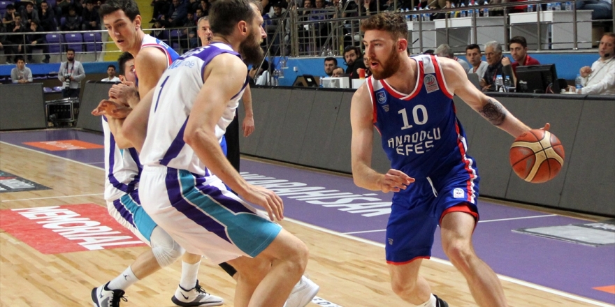 Anadolu Efes'te Onuralp Bitim İle Yollar Ayrıldı