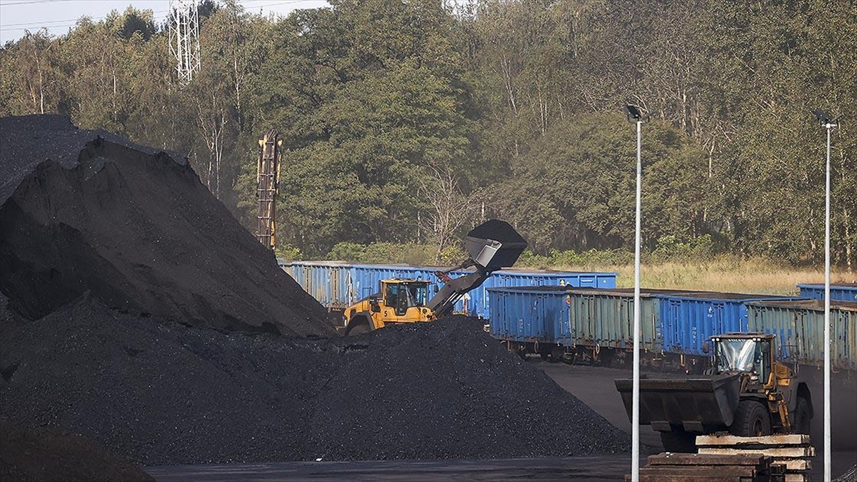 Rusya, Kömürünü Yüzde 50 İla 60 İndirimle İhraç Ediyor