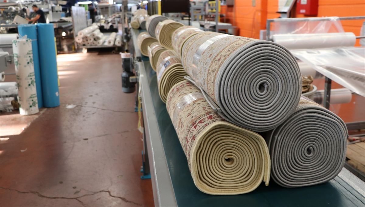 Türk Halıcılardan 407 Milyon 319 Bin Metrekarelik Halı İhracatı