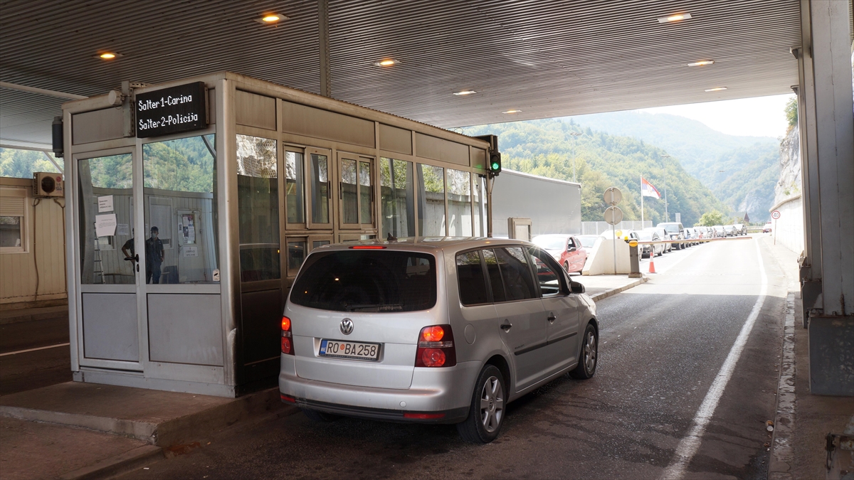 Batı Balkanlardaki Ülkeler Arasında Kimlikle Seyahat Etme Konusunda Mutabakat Sağlandı