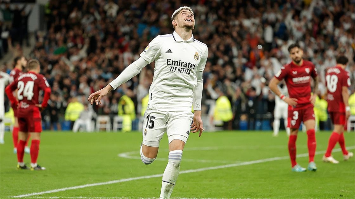 Real Madrid Sahasında Sevilla'yı Mağlup Etti