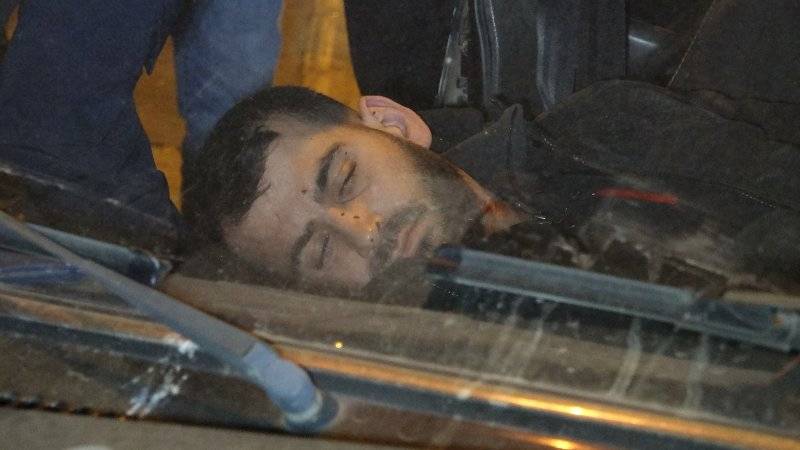 Park ettiği aracında uyurken otomobil çarptı