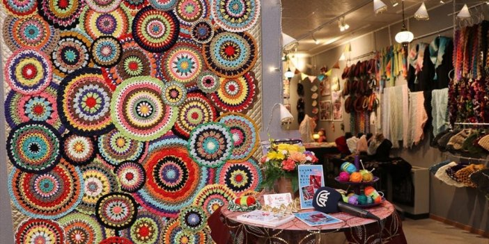 Örgü Ustaları Yoşiko Ve Keiko, Türk-japon Kültürünü Tığlarında Birleştiriyor