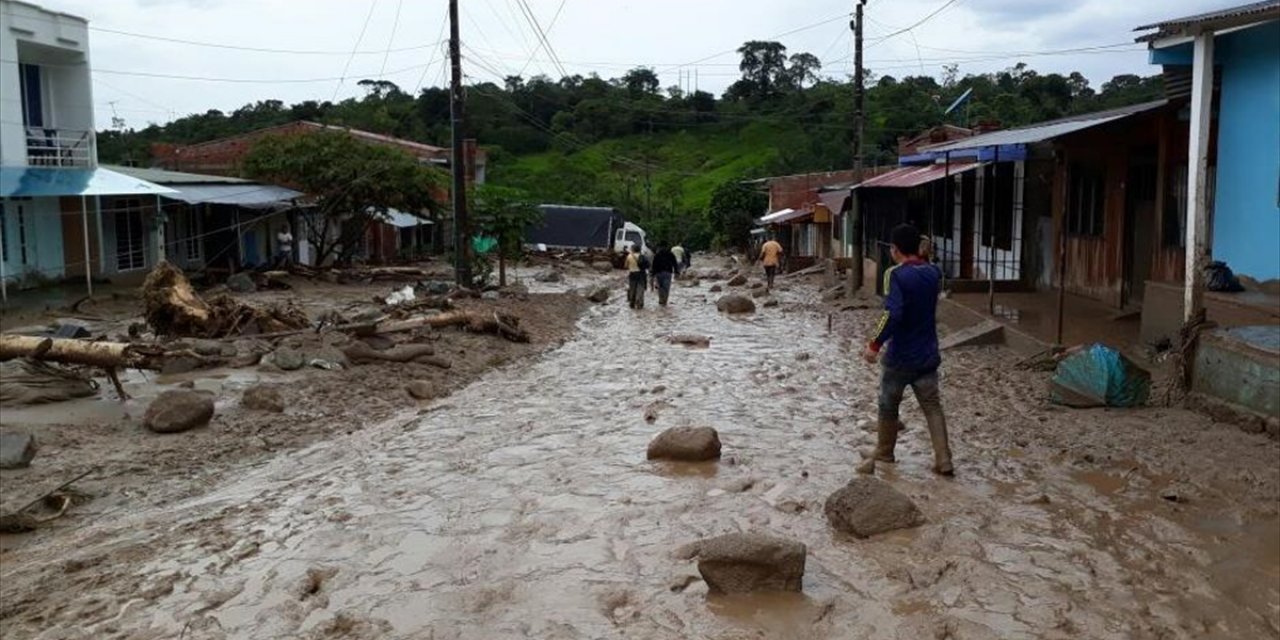 Kolombiya'da Şiddetli Yağışlardan 20 Bin Kişi Etkilendi
