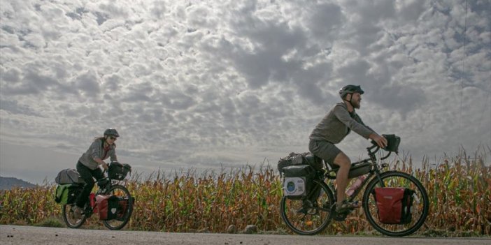 Almanya'dan Yola Çıkan İki Çevrebilimci, Doğanın Önemine Vurgu İçin Pedal Basıyor
