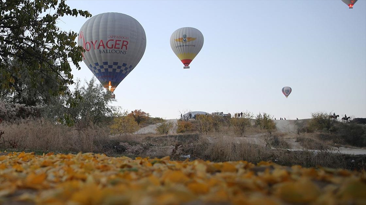 Kapadokya'ya Turist İlgisi Sonbaharda Da Devam Ediyor