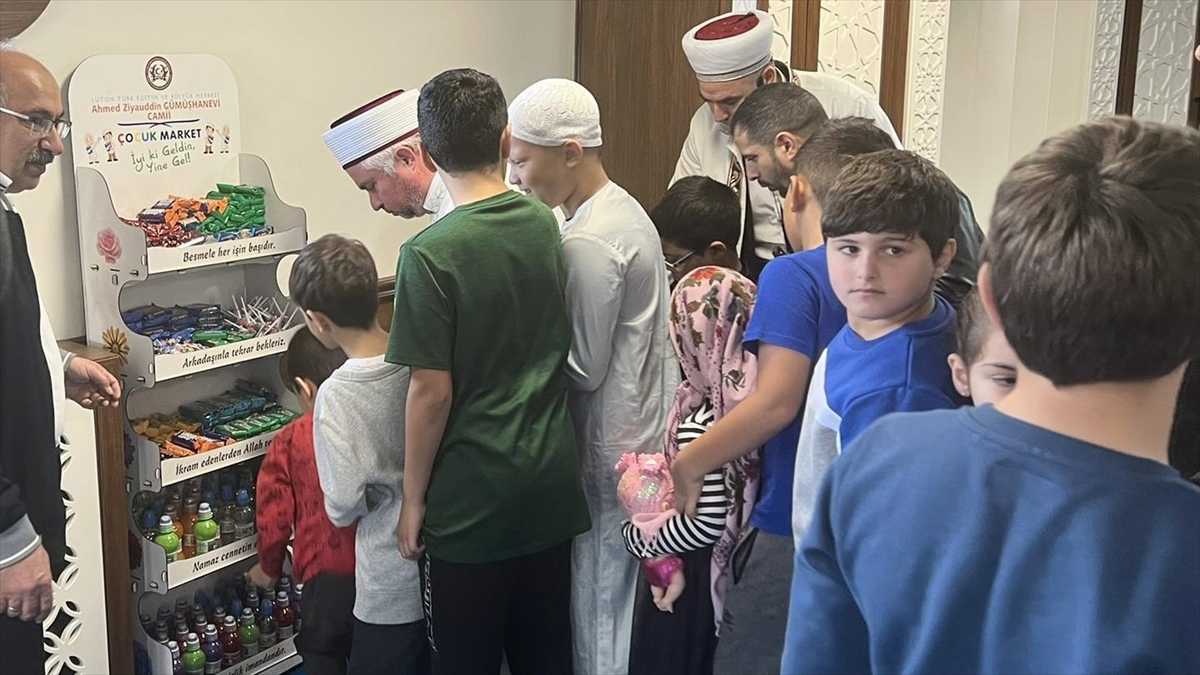 Çocuklara Camiyi Sevdirmeyi Amaçlayan "Çocuk Market" Projesi İngiltere'ye Taşındı